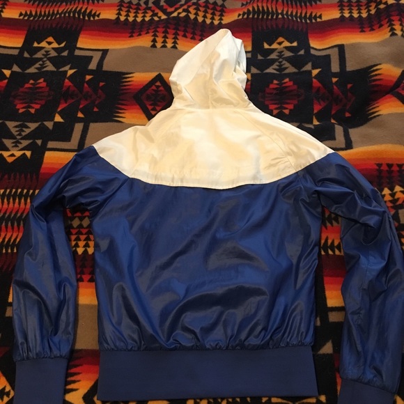 Nike windbreaker - Picture 2 of 4